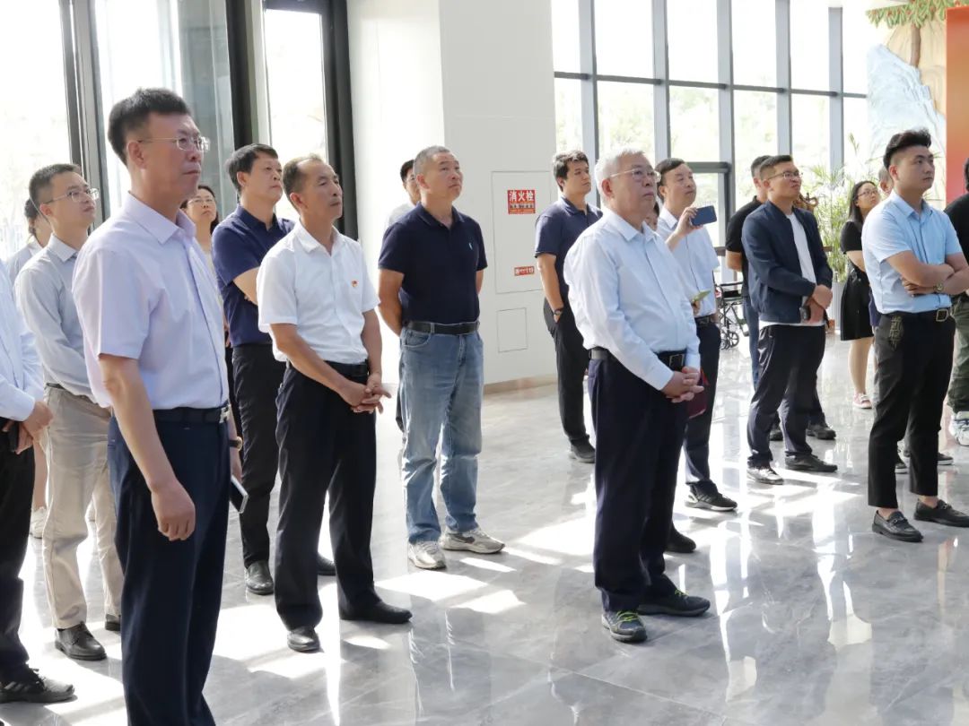 a4258cebe526d427675d7832a343e7f8.jpg a4258cebe526d427675d7832a343e7f8.jpg